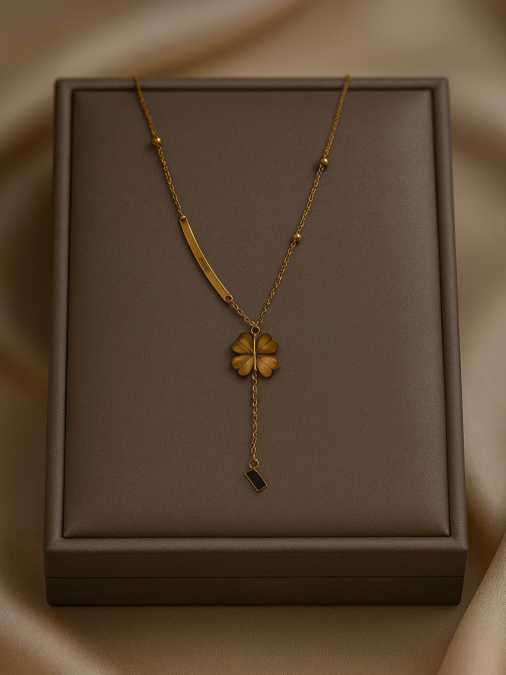 Bracelet placeholder